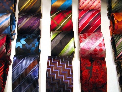 Kravaty mnohých farieb, zdroj: LookingGlass.com