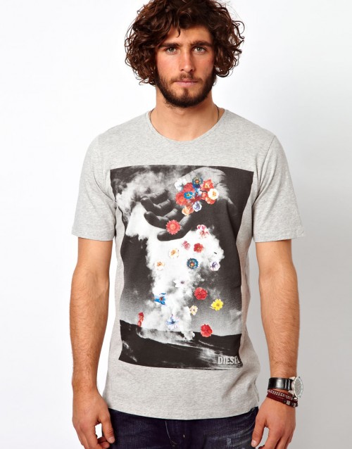 Pánske tričko s motívom kvetín. Autor: www.asos.com