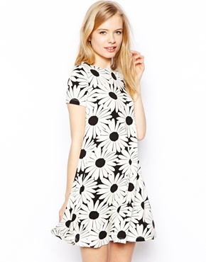 Elegantné šaty, asos.com