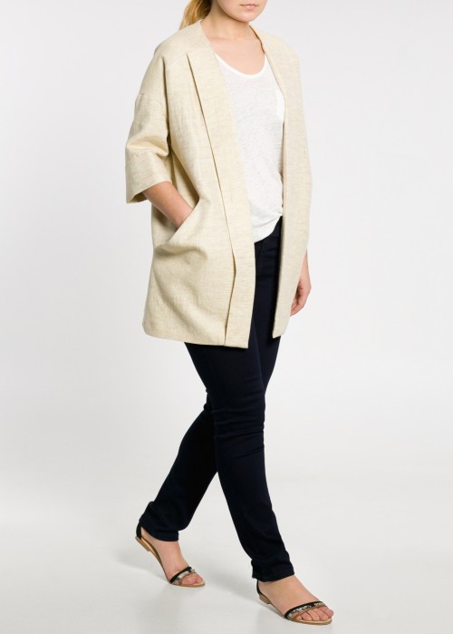 Kabát kimono. Autor: www.mango.com