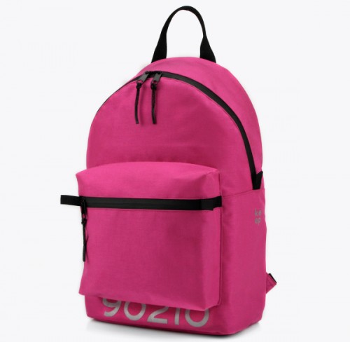 model 90210 v fuksiovej farbe vyjde na 95 €